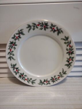 Formalities by Baum Bros Holly Collection 10 5/8" porcelain dinner plate